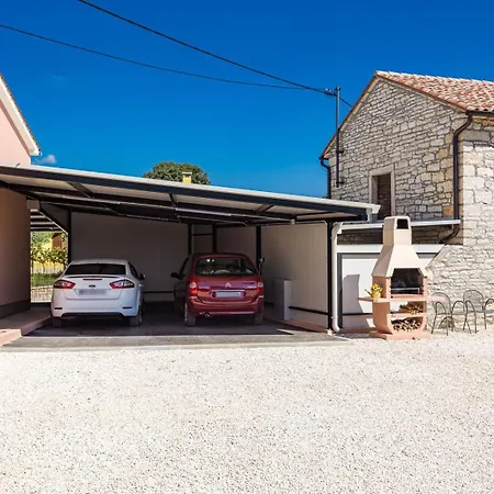 House Ulika Svetvincenat