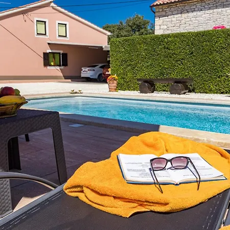 Nyaraló House Ulika